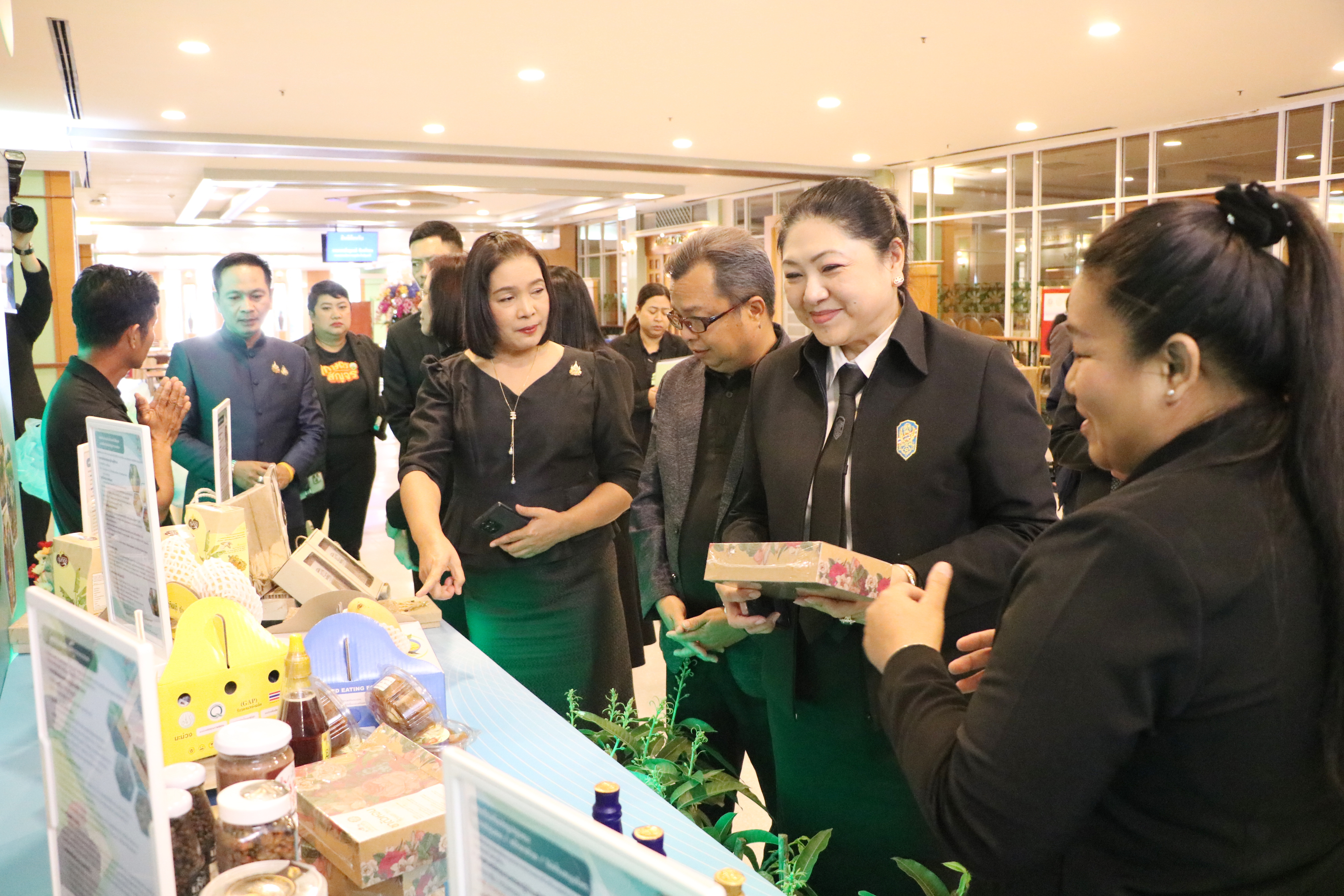 title - ผู้ตรวจราชการกรม ร่วมพิธีเปิดงานขับเคลื่อนพลังเครือข่ายอาสาสมัครเกษตรหมู่บ้าน ณ โรงแรมเอเชียแอร์พอร์ท ปทุมธานี